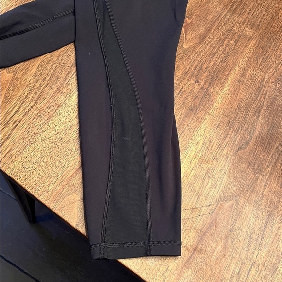 Lululemon Train Times 7/8 Pant Black Size 10 Mesh on Side of Calf - Picture 9 of 14